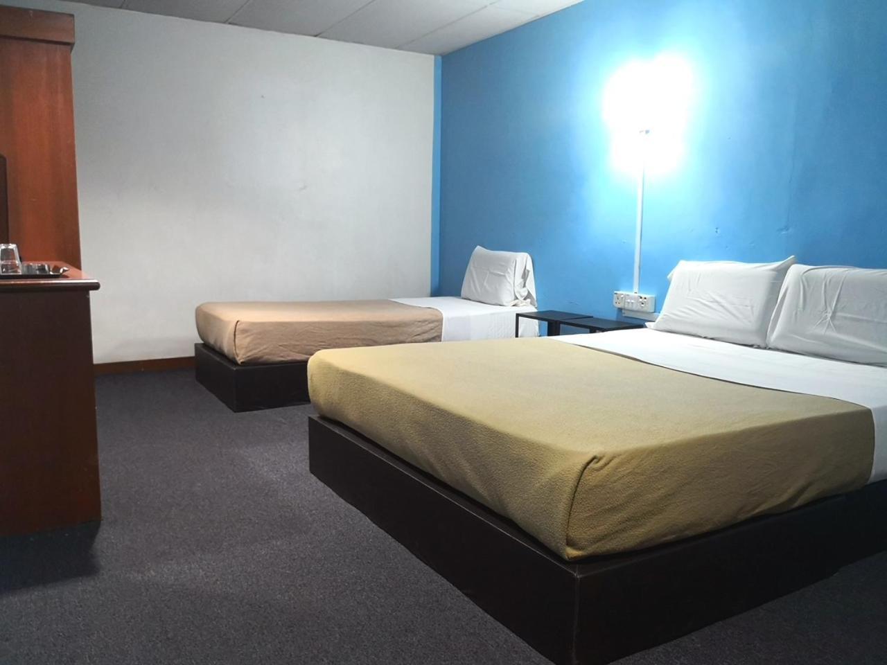 Hotel Seri Kota Satu Kota Tinggi Exterior foto